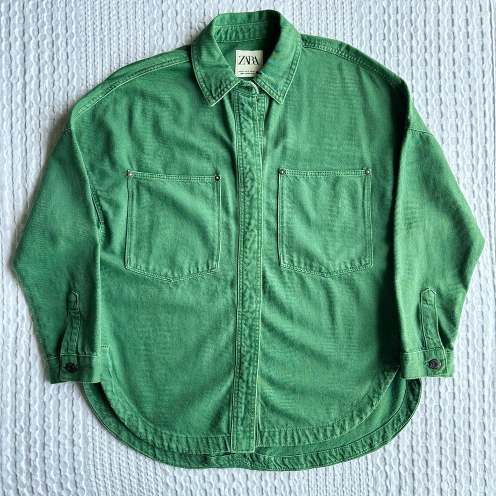 Zara Green Oversized Utility Overshirt Jacket Fits a Women’s Size XS-M